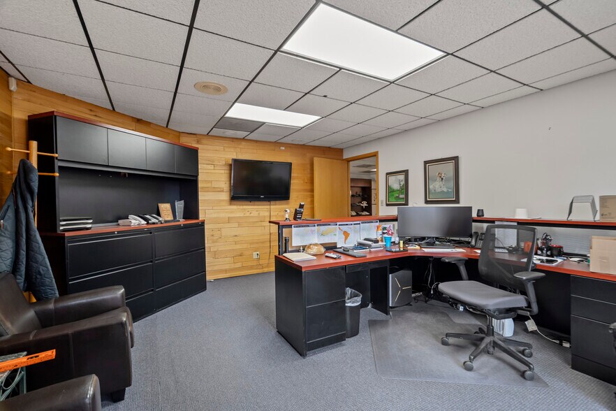 More Photos Of 4985 N 30th St, Colorado Springs Manufacturing For Sale