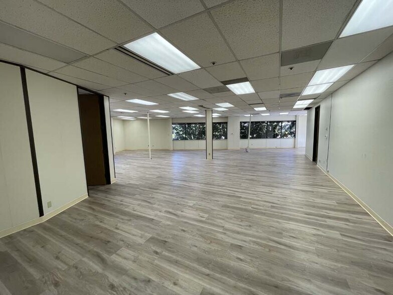 More Photos Of 710 Lakeway Dr, Sunnyvale Office For Lease