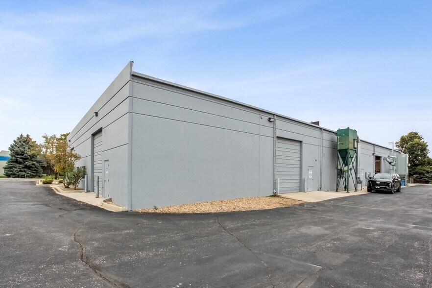 More Photos Of 405 S Pierce Ave, Louisville Warehouse For Lease