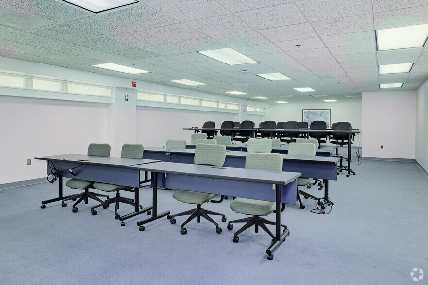 More Photos Of 12355 Sunrise Valley Dr, Reston Office For Lease