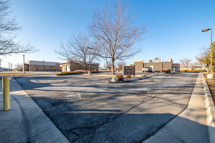 More Photos Of 7903 S Airport Rd, West Jordan Fast Food For Sale