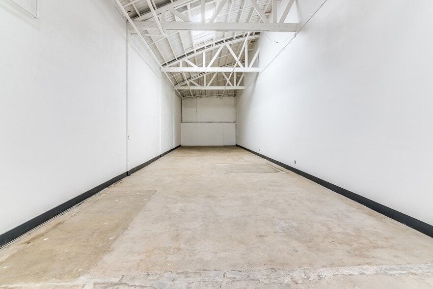 More Photos Of 2023-2043 S Santa Fe Ave, Los Angeles Unknown For Lease