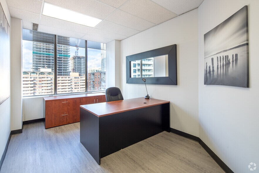 More Photos Of 120 Eglinton Ave E, Toronto Medical For Lease