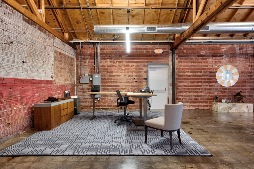 More Photos Of 111 NW 8th St, Oklahoma City Office For Sale