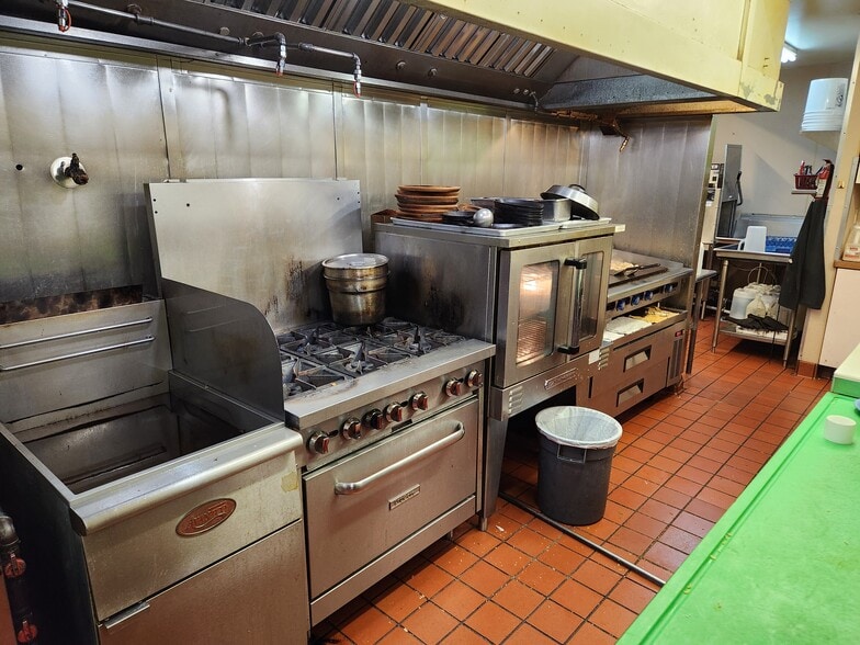 More Photos Of 2365 Esplanade Rd, Chico Restaurant For Sale
