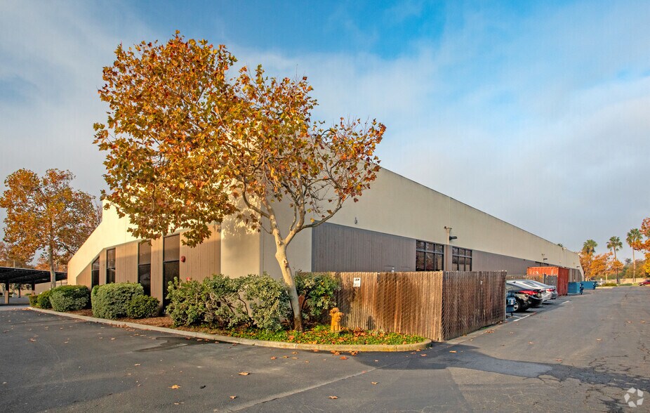 More Photos Of 911 Bern Ct, San Jose Light Manufacturing For Lease