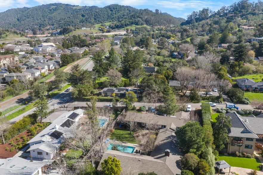 More Photos Of 8 Circle Rd, San Rafael Rehabilitation Center For Sale