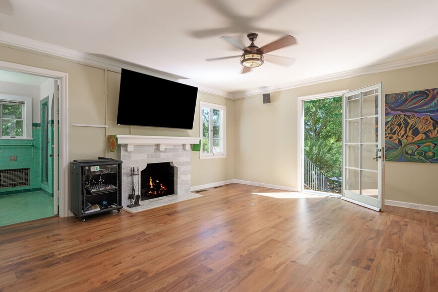 More Photos Of 249 Lambert Rd, Carpinteria Specialty For Sale