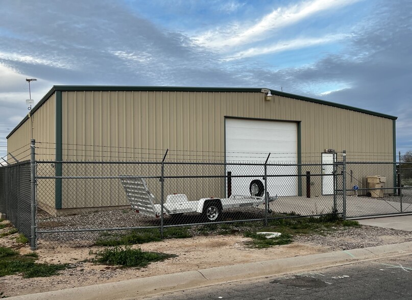 More Photos Of 8282 W Sandy Ln, Arizona City Warehouse For Sale