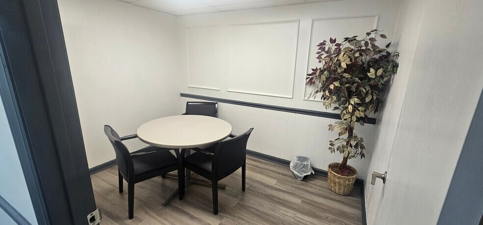 More Photos Of 318 S South St, Gastonia Office For Lease