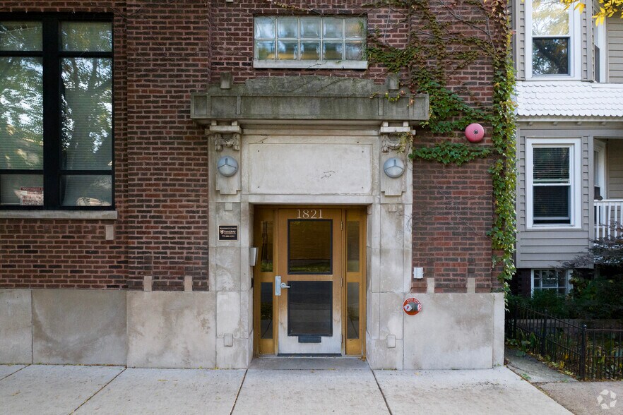 More Photos Of 1821 W Berteau Ave, Chicago Loft Creative Space For Sale