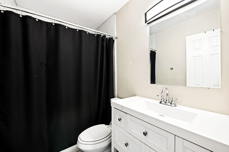 More Photos Of 3910 NW 30th Ter, Lauderdale Lakes Apartments For Sale
