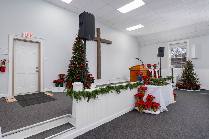 More Photos Of 1025 Maple St, Kingsport Religious Facility For Sale