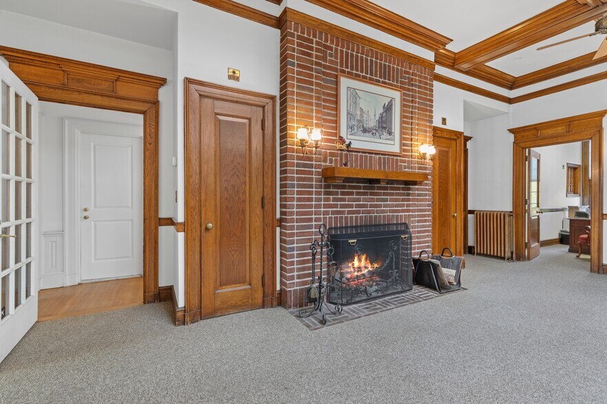 More Photos Of 31 N Main St, Essex Medical For Lease