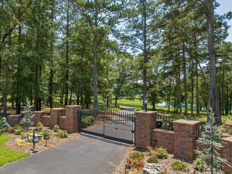 More Photos Of 655 McDonough Rd, Hampton Land For Sale