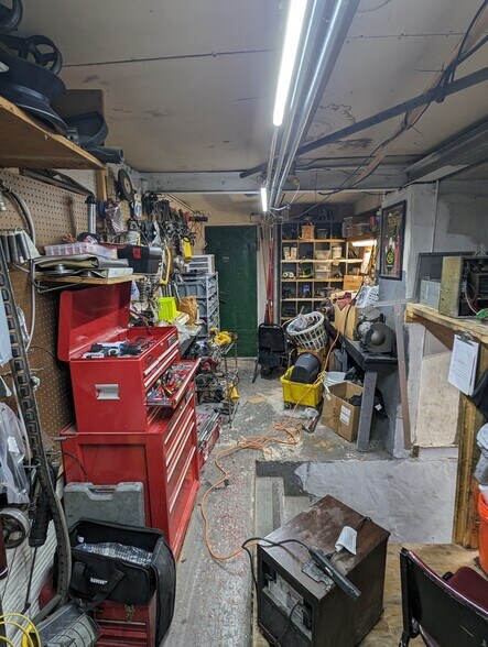 More Photos Of 124 W Boston St, Brookfield Bowling Alley For Sale