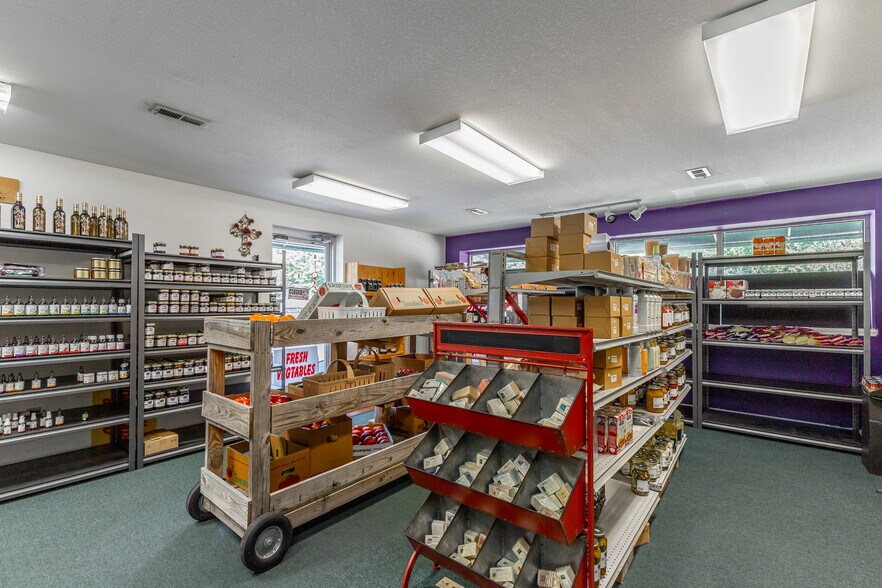 More Photos Of 15781 Rankin Ave, Dunlap Freestanding For Sale