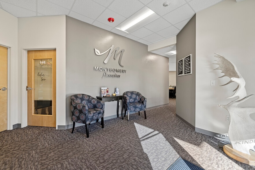 More Photos Of 317 S 2nd St, Mount Vernon Office For Sale