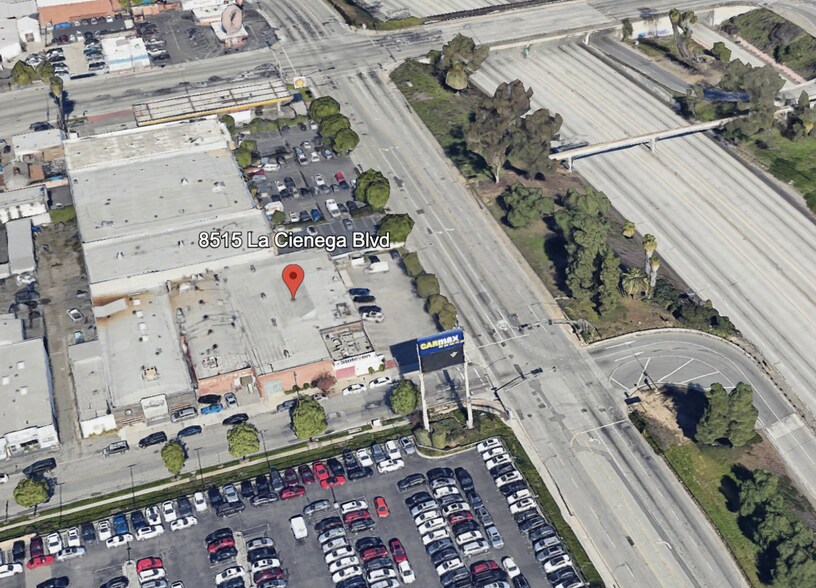 More Photos Of 8515 S La Cienega Blvd, Inglewood Warehouse For Lease