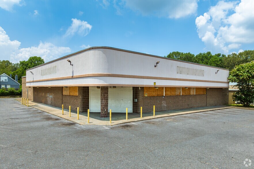 More Photos Of 3129 Thomas St, Memphis General Retail For Sale