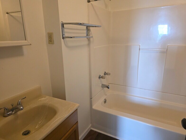 More Photos Of 55 Jones Ave, Morgantown Multifamily For Sale