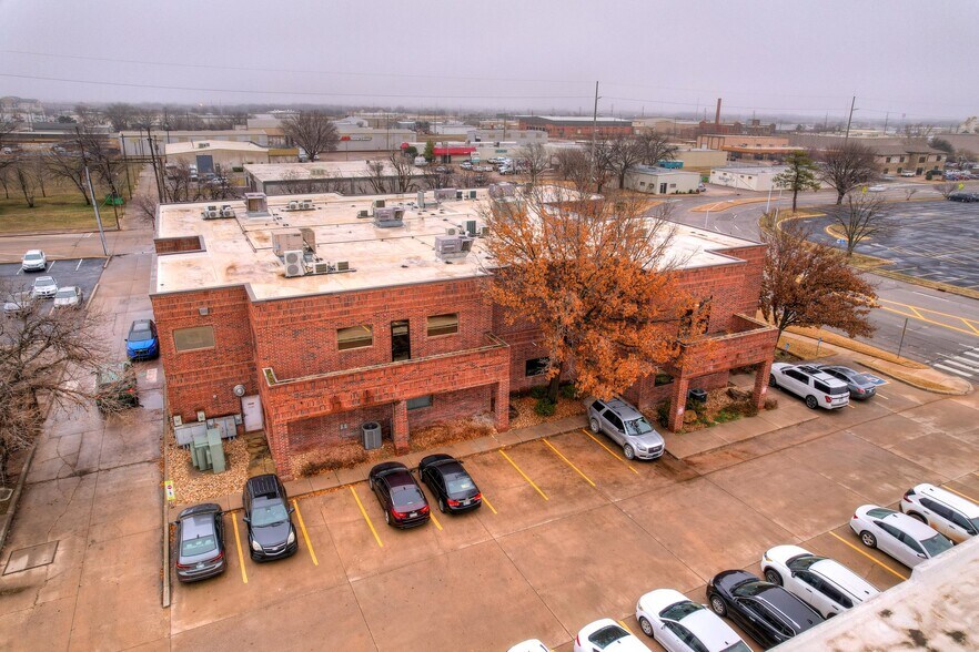 More Photos Of 111 SW C Ave, Lawton Medical For Sale