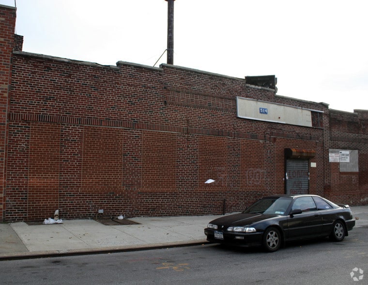 More Photos Of 517 Barretto St, Bronx Manufacturing For Lease