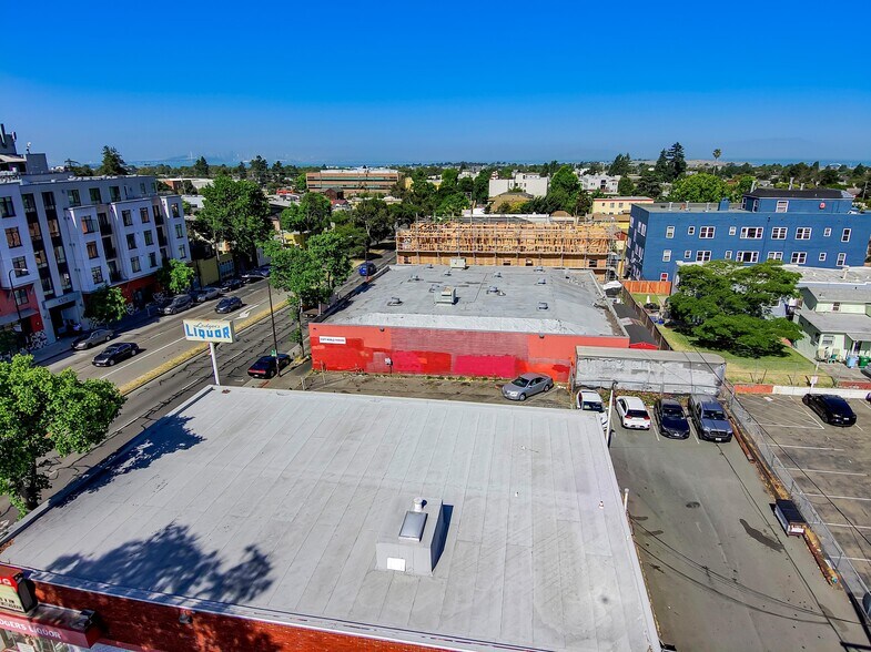 More Photos Of 1399 University Ave, Berkeley General Retail For Sale