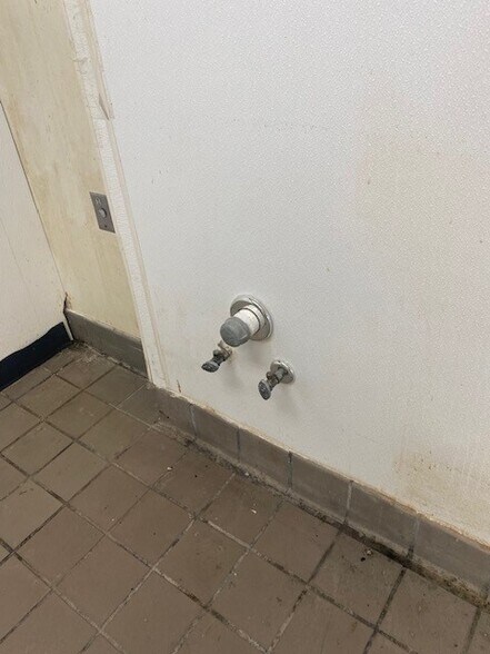 More Photos Of 1134 7th St NW, Rochester Unknown For Lease