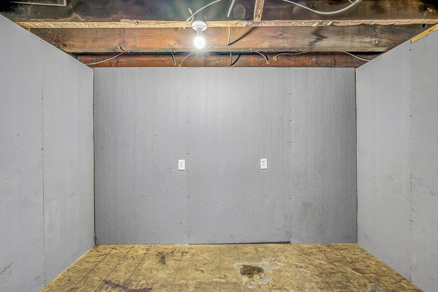 More Photos Of 515 Wyoming Ave, Scranton Flex For Sale