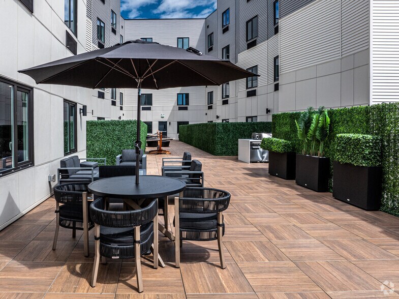 More Photos Of 102 Washington Ave, Belleville Apartments For Lease