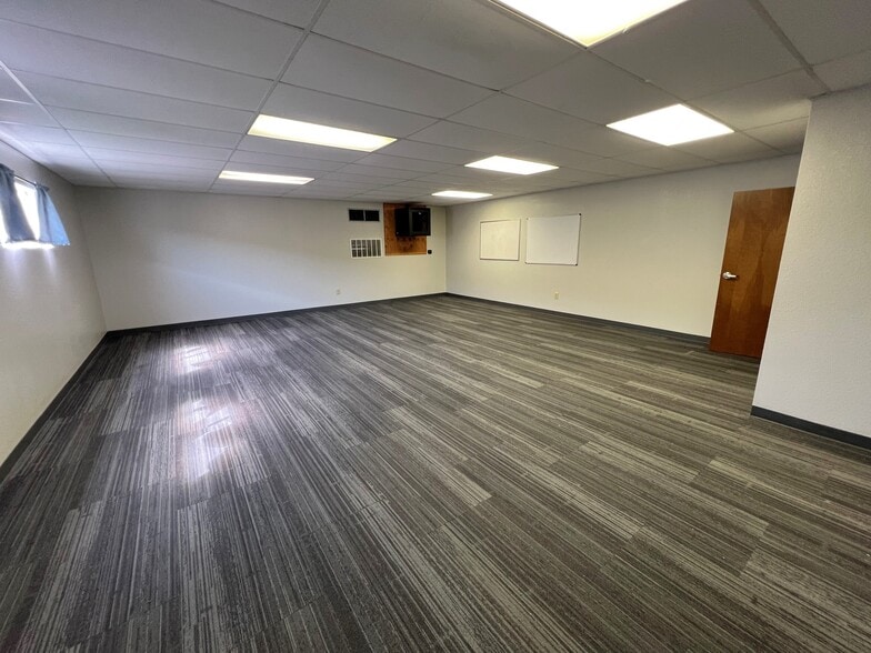 More Photos Of 7000 Matlock Rd, Arlington Daycare Center For Lease