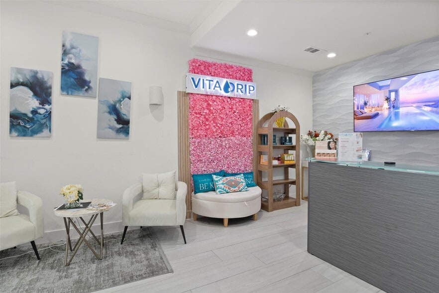 More Photos Of 2681 MacArthur Blvd, Lewisville Office For Sale