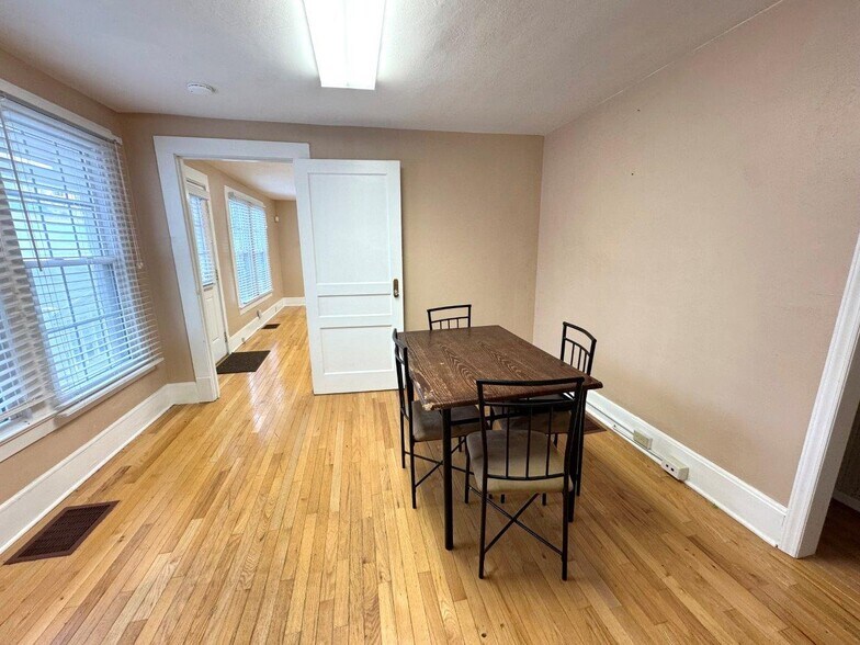 More Photos Of 1748 S Main St, Rocky Mount Office For Sale