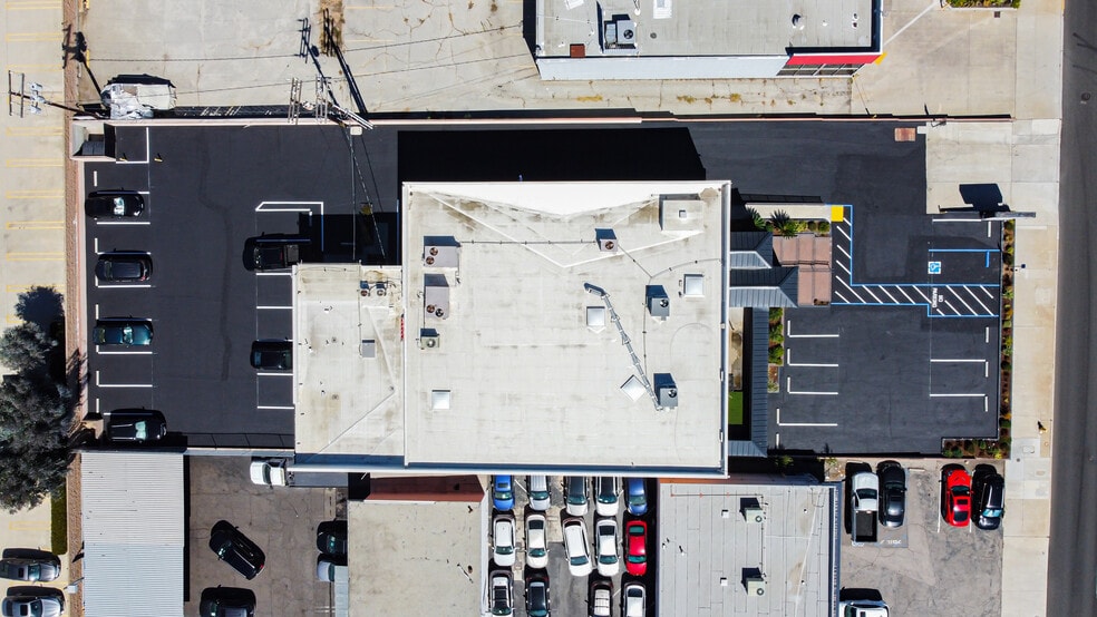 More Photos Of 20355 Hawthorne Blvd, Torrance Office For Lease