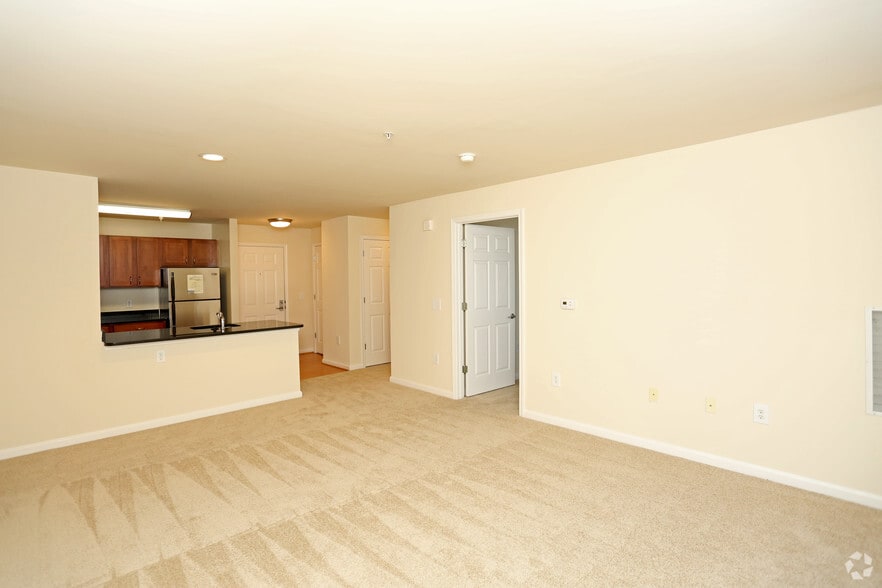 More Photos Of 10095 Washington Blvd, Laurel Apartments For Lease