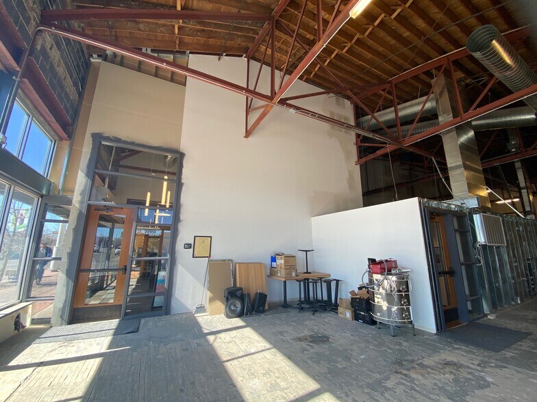 More Photos Of 9995 E Colfax Ave, Aurora Restaurant For Lease