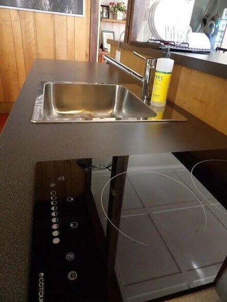 More Photos Of 85 Main St, Georgetown Specialty For Sale