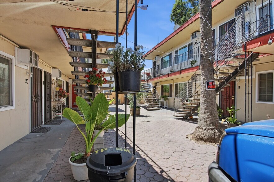 More Photos Of 820-828 E Park St, Stockton Apartments For Sale