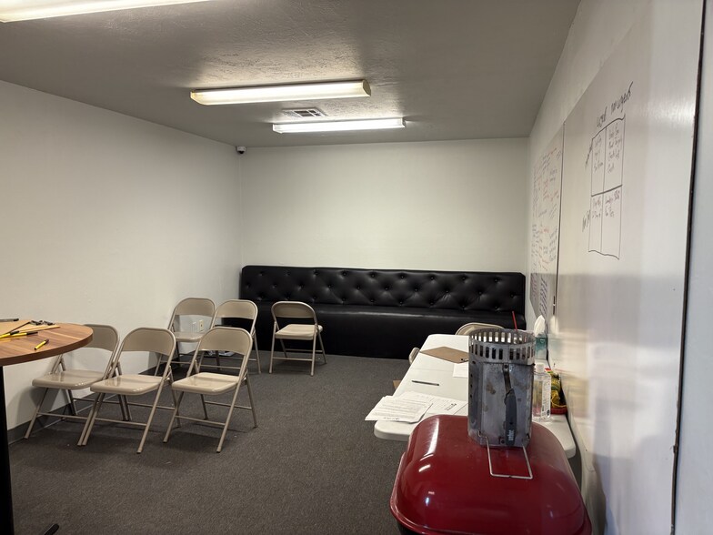 More Photos Of 7412 NW 84th St, Oklahoma City Industrial For Sale