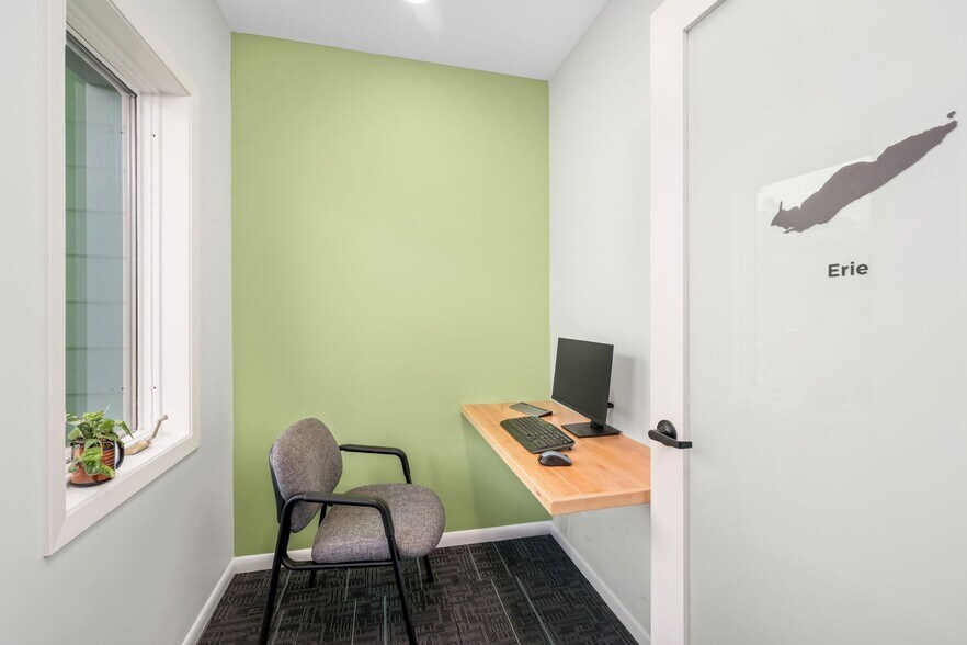 More Photos Of 7815 Telegraph Rd, Bloomington Office For Sale