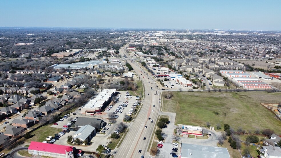 More Photos Of 6204 S Cooper St, Arlington Unknown For Lease