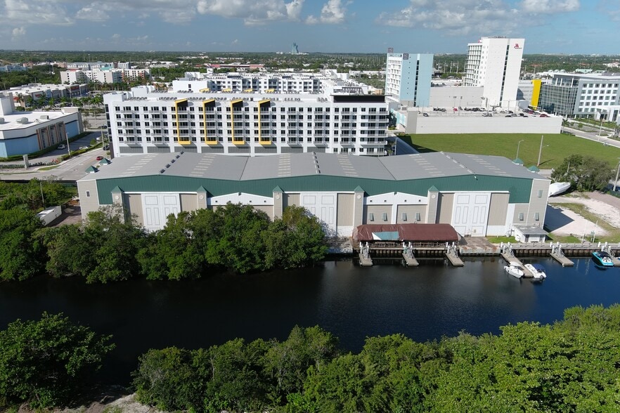 More Photos Of 90 N Bryan Rd, Dania Beach Marina For Sale