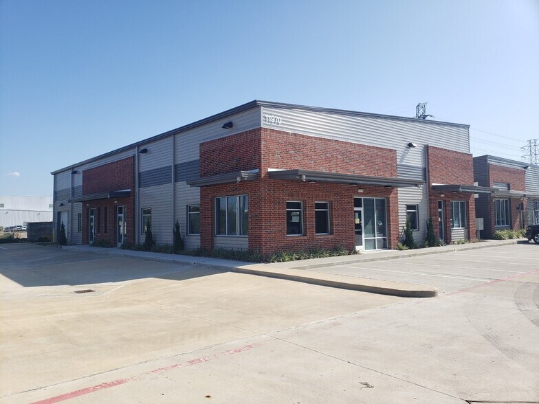 More Photos Of 11950 Barker Cypress Rd, Cypress Unknown For Lease