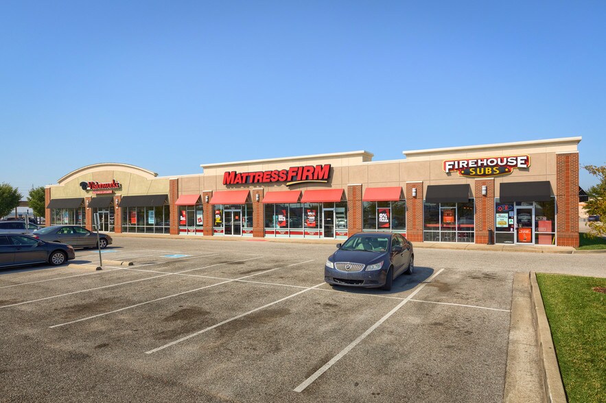 More Photos Of 5220 Frederica St, Owensboro Freestanding For Sale