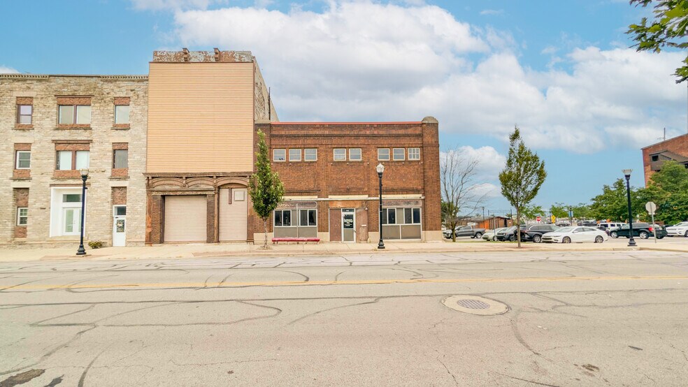 Primary Photo Of 301 W Water St, Sandusky Restaurant For Sale