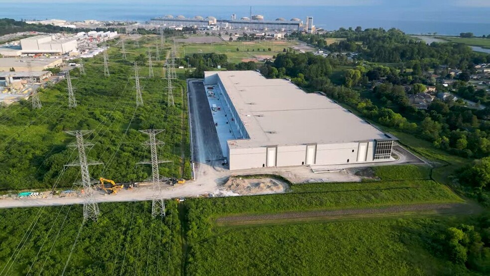 Primary Photo Of 1575 Clements Rd, Pickering Manufacturing For Lease