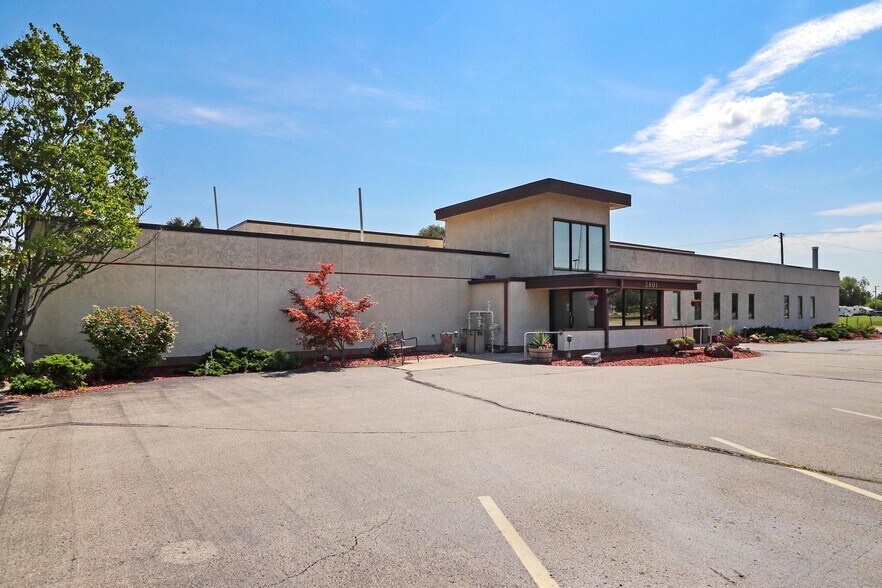 More Photos Of 2801 30th Ave, Kenosha Restaurant For Sale