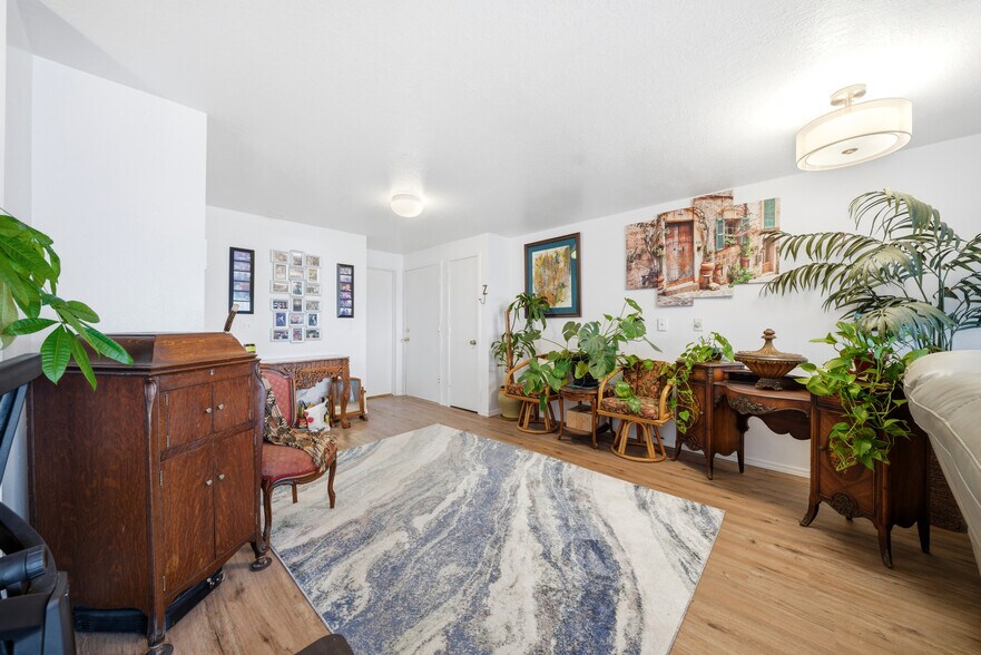 More Photos Of 101 S Miller St, Rockaway Beach Storefront Retail Residential For Sale