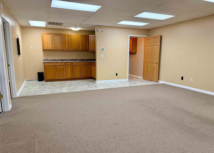 More Photos Of 1605 W Candletree Dr, Peoria Office For Sale